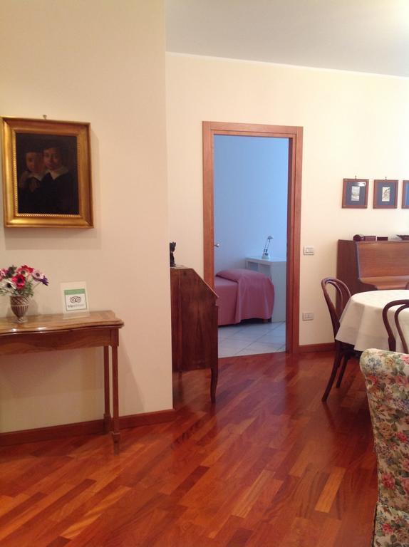 B&B Crispi Триест Стая снимка