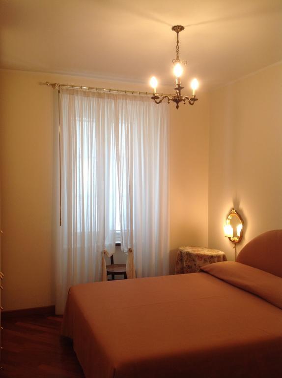 B&B Crispi Триест Стая снимка